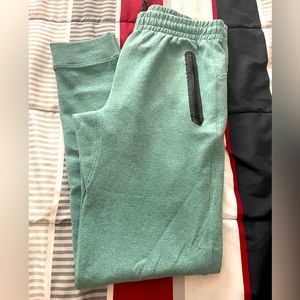Mens Old Navy tech fleece joggers.